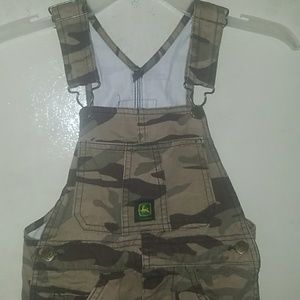 Size 6 camo John Deer overalls